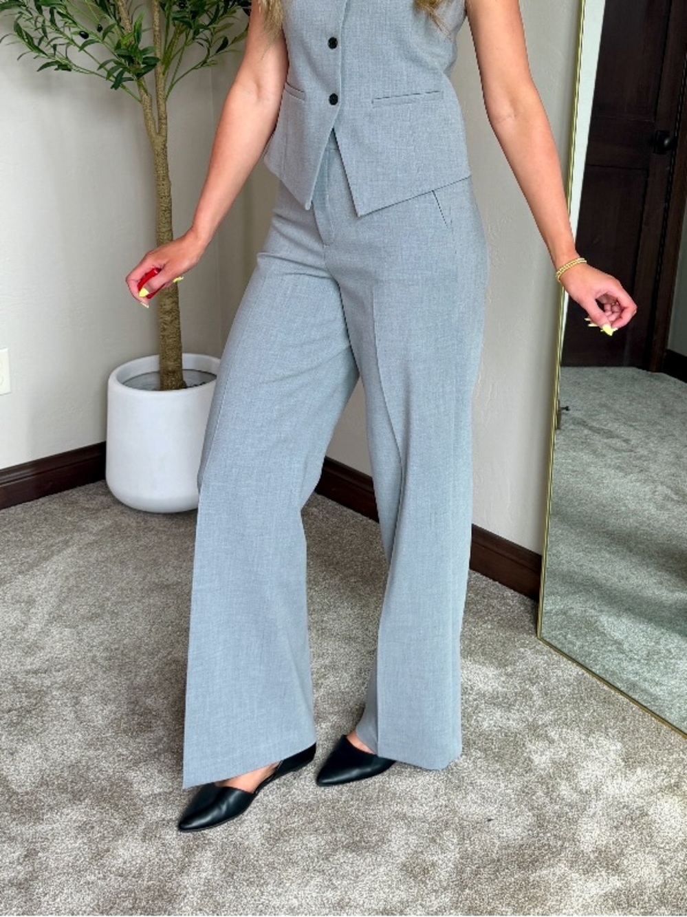 SPANX Light Gray Tailored Straight-Leg WellSuited Dress Pants